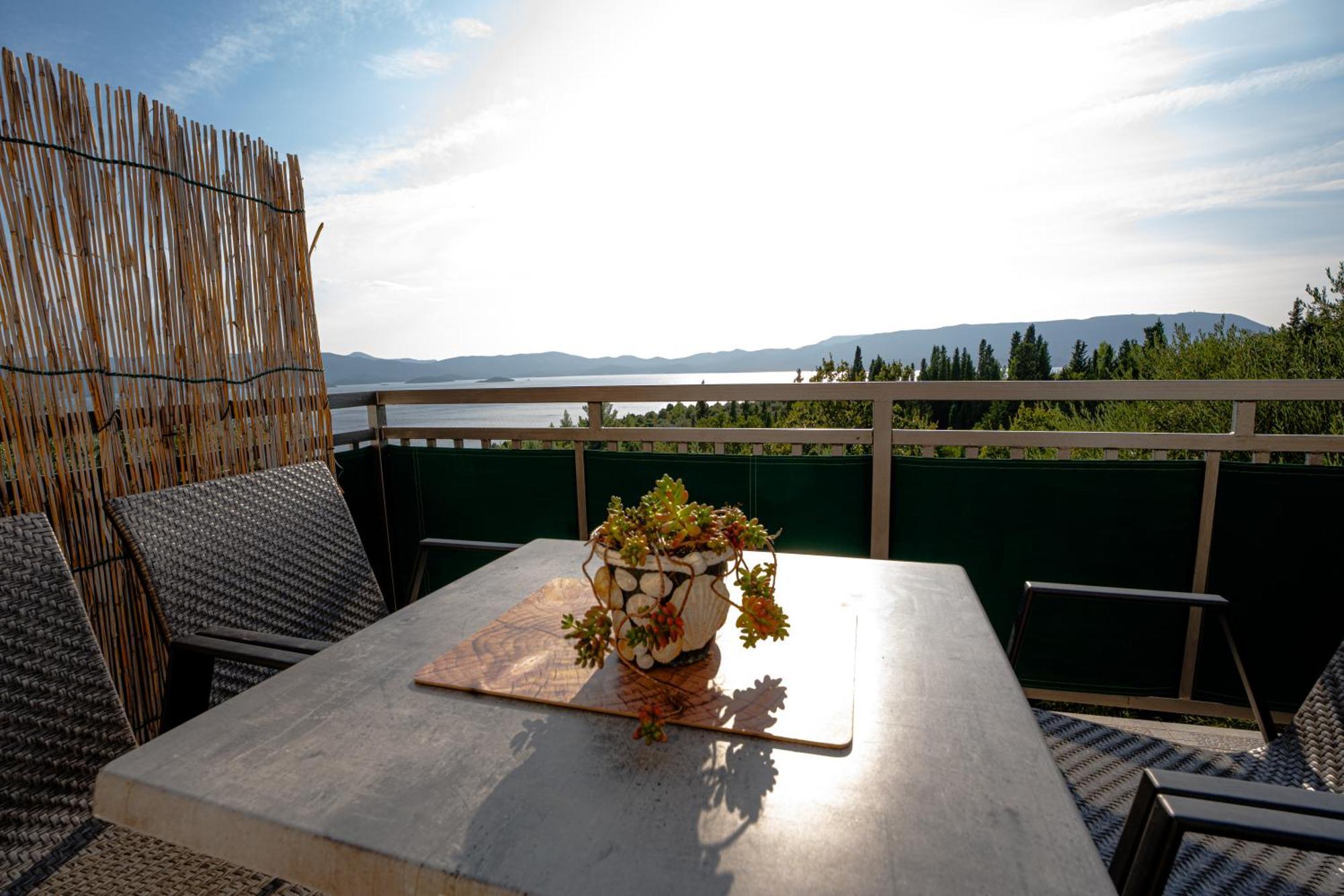 Apartmani Kremena Small Beach 200M Klek Exteriör bild