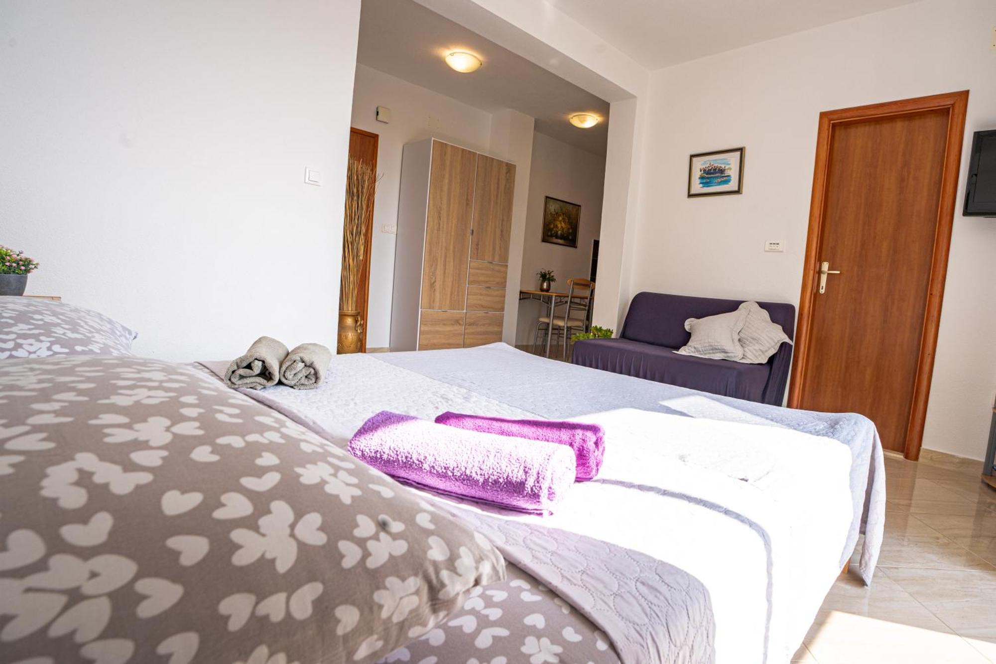 Apartmani Kremena Small Beach 200M Klek Exteriör bild