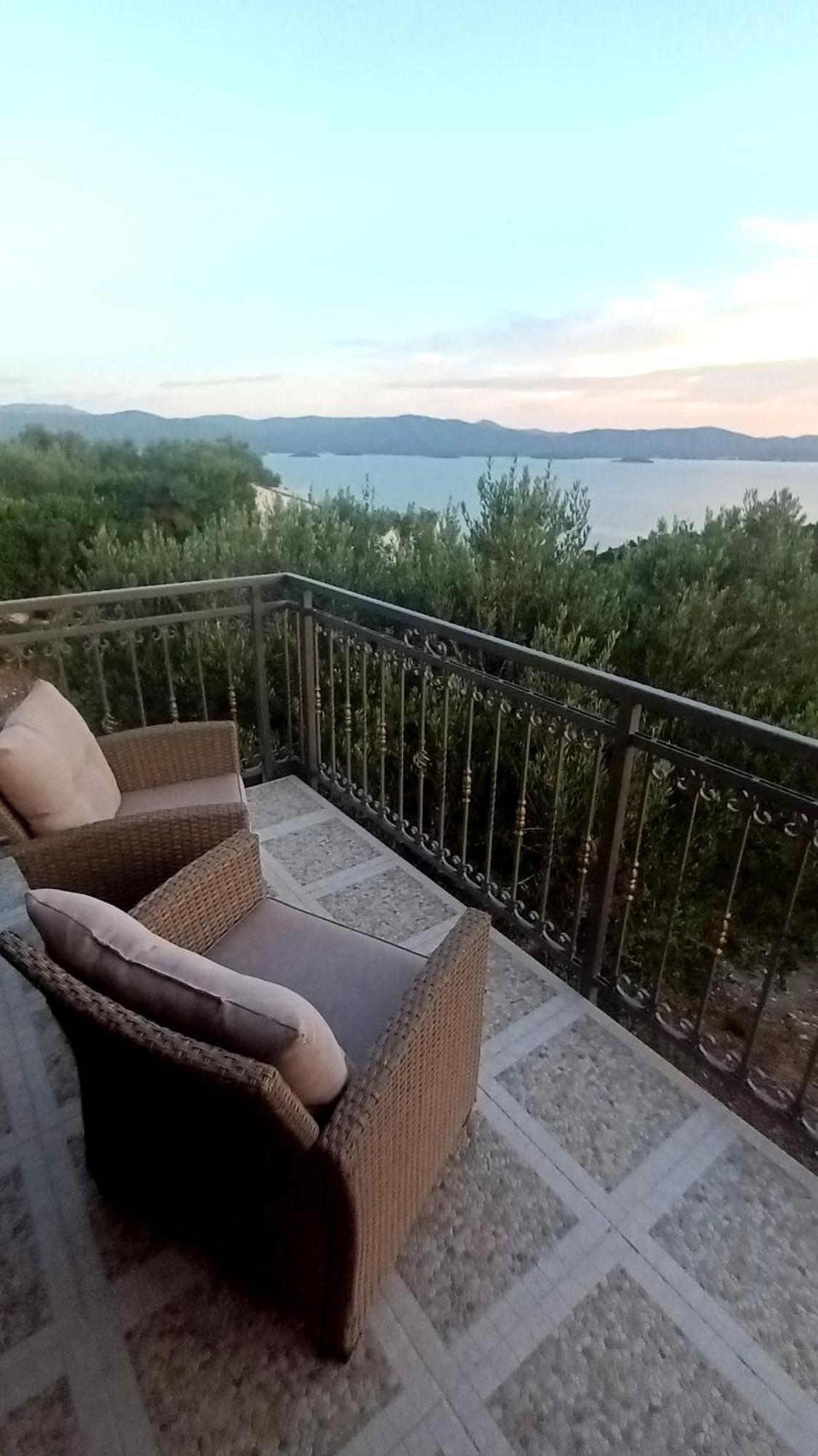 Apartmani Kremena Small Beach 200M Klek Exteriör bild