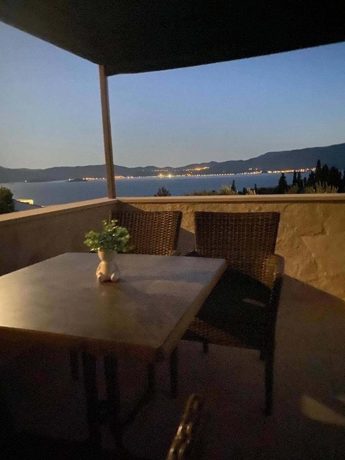 Apartmani Kremena Small Beach 200M Klek Exteriör bild