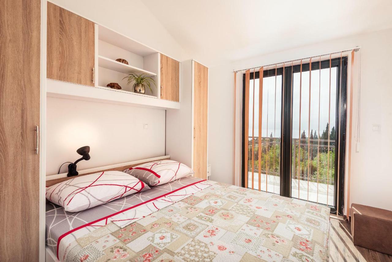 Apartmani Kremena Small Beach 200M Klek Exteriör bild