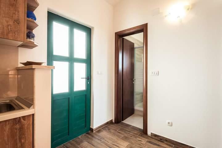 Apartmani Kremena Small Beach 200M Klek Exteriör bild